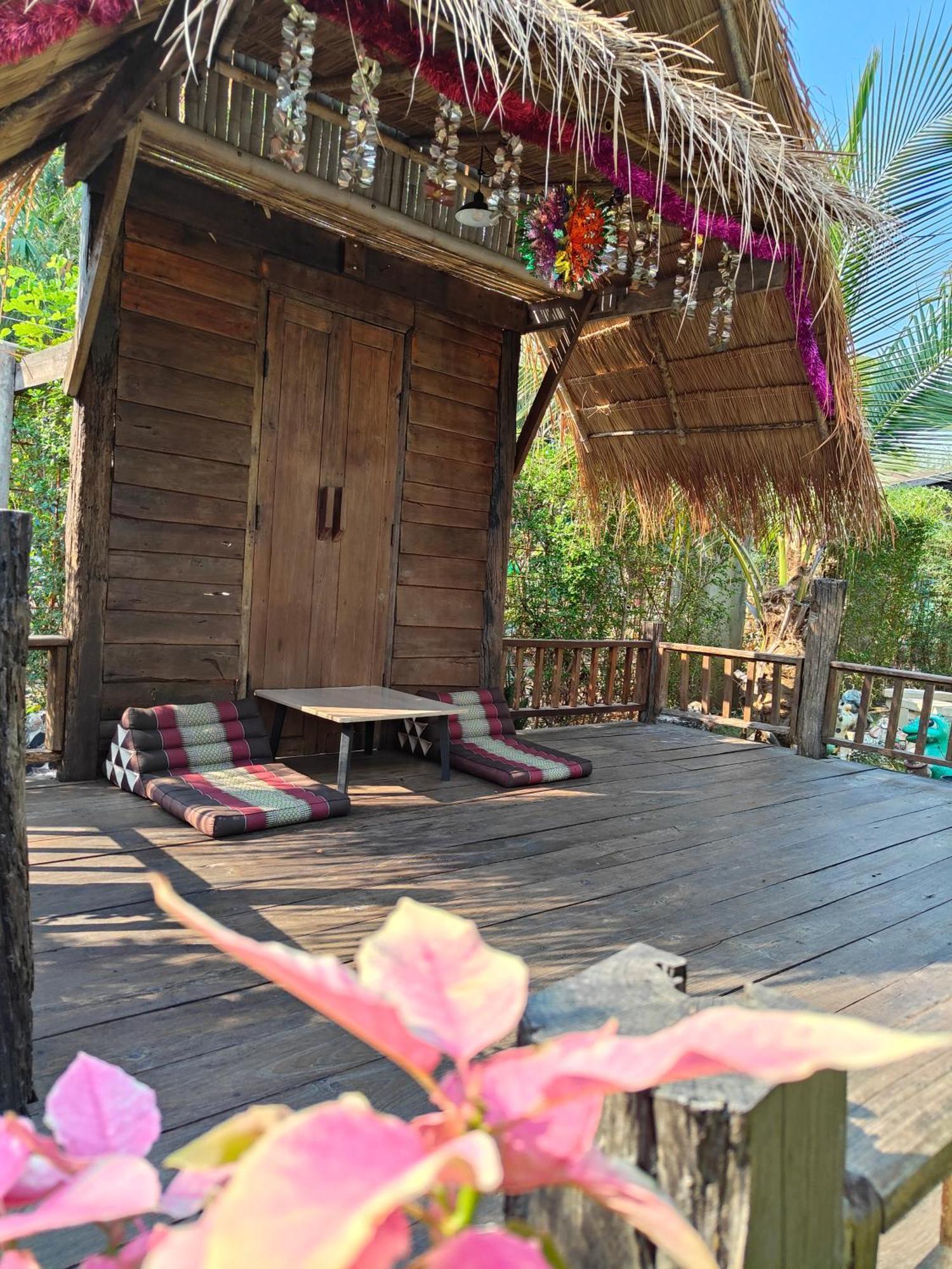 Smilingface Guesthouse Сукотаи Экстерьер фото