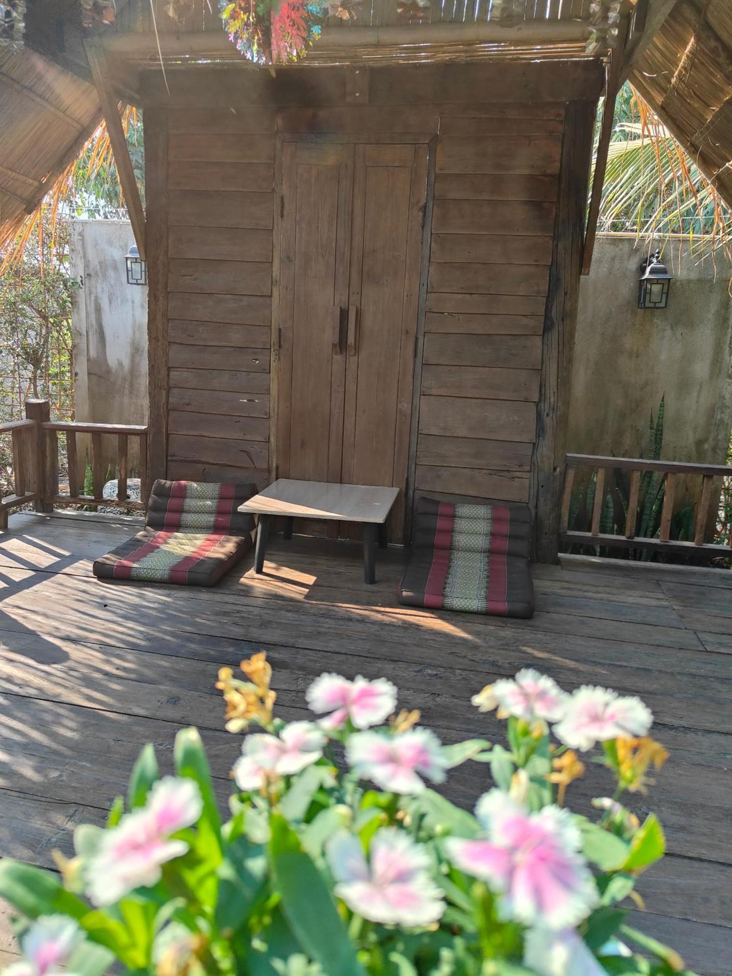 Smilingface Guesthouse Сукотаи Экстерьер фото