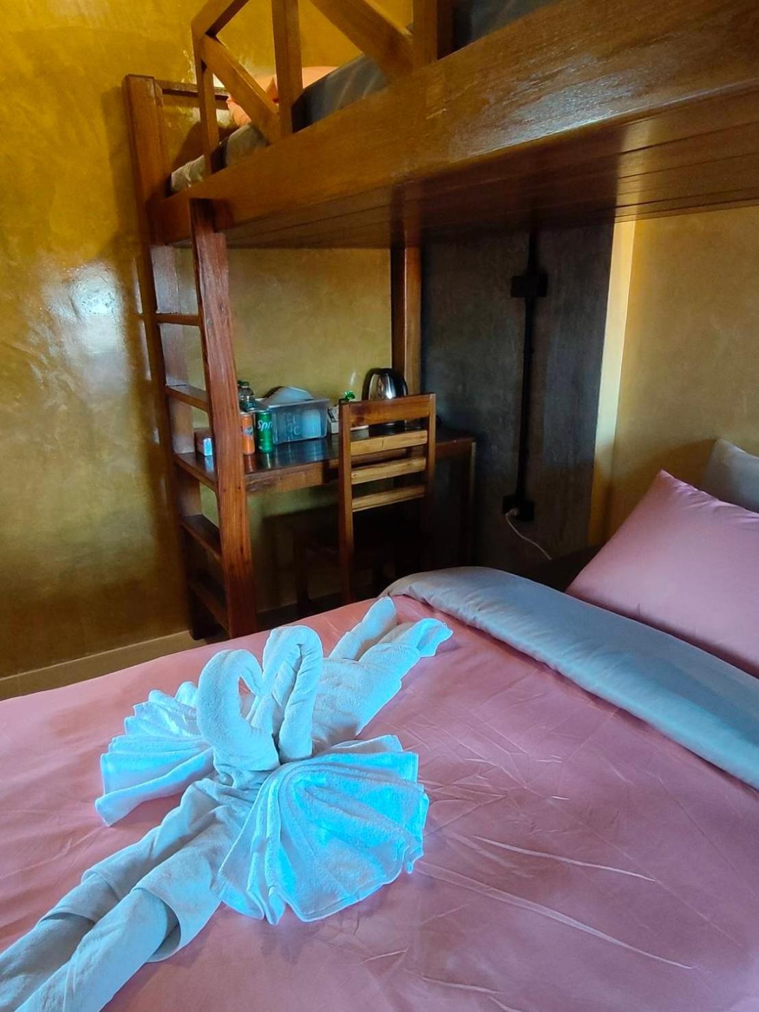 Smilingface Guesthouse Сукотаи Экстерьер фото